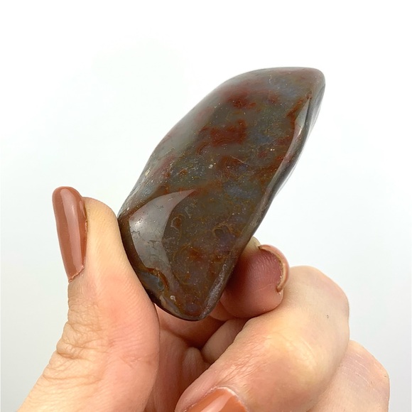 Tumbled Gray/Red Dark Lake Superior Agate Crystal (Collectors Piece) - SML - Picture 5 of 7